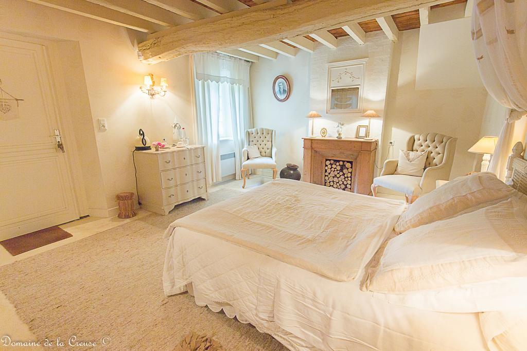Bed and Breakfast Domaine De La Creuse Moussey  Экстерьер фото