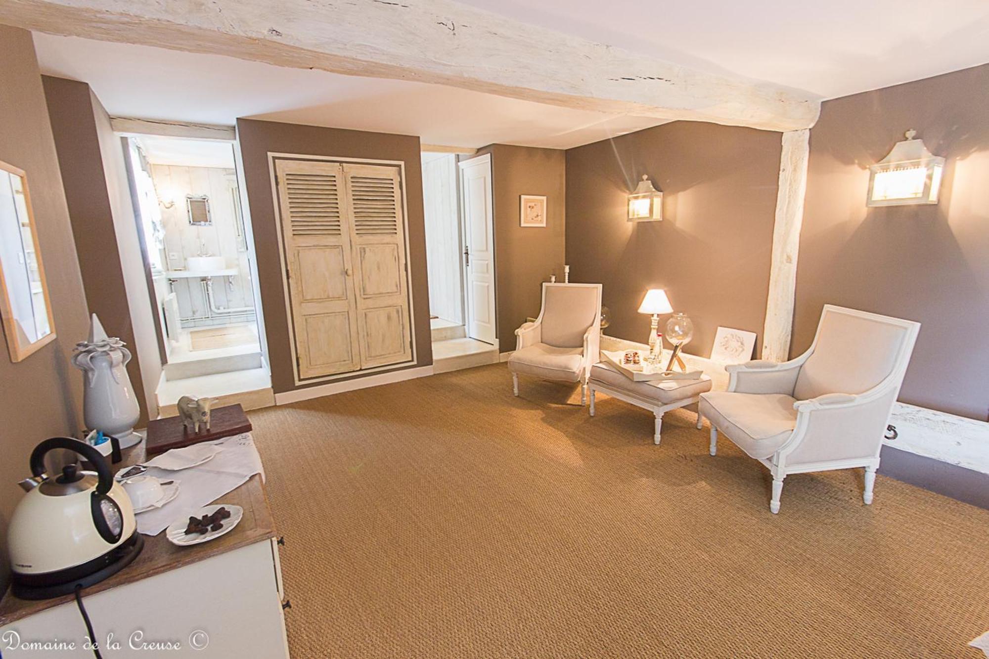 Bed and Breakfast Domaine De La Creuse Moussey  Экстерьер фото