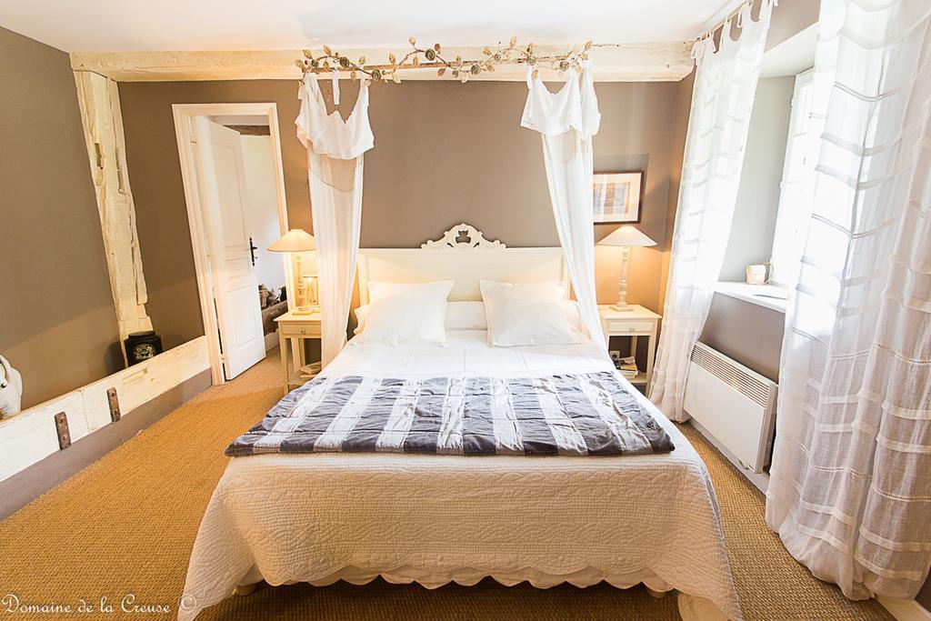Bed and Breakfast Domaine De La Creuse Moussey  Экстерьер фото