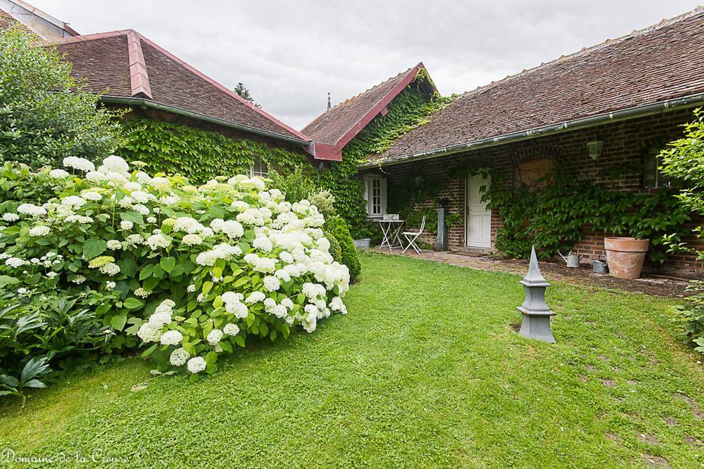 Bed and Breakfast Domaine De La Creuse Moussey  Экстерьер фото